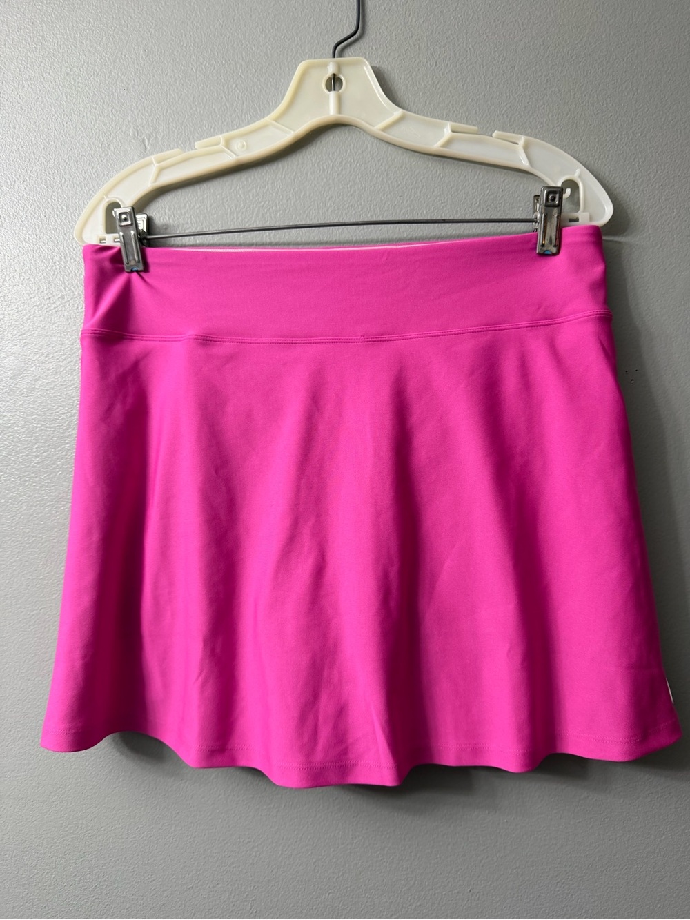 Coolibar Bright Pink skort - UPF 50+ medium